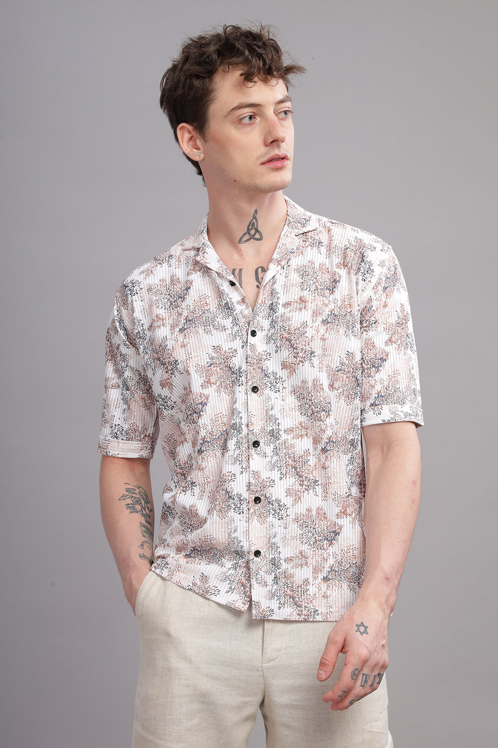 O'LYN Cream Elbow-sleeve Floral Print Couduroy Men's Shirt.