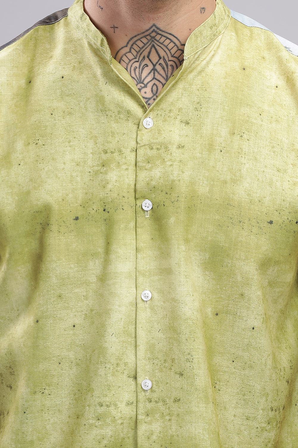 O'LYN LEMON GREEN NATURE PRINT COTTON MEN'S SHIRT