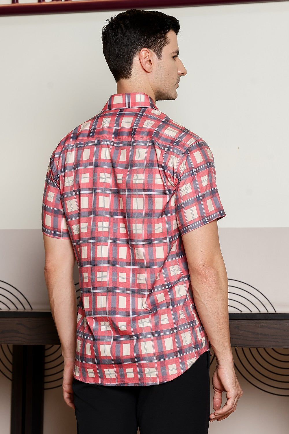 O'LYN CHECKED HALF SLEEVE COTTON MEN SHIRT
