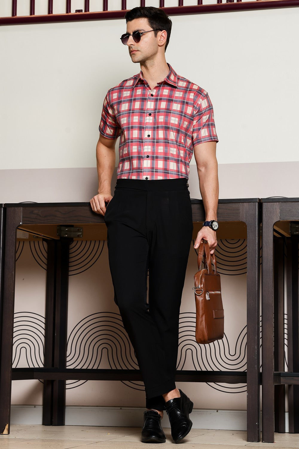 O'LYN CHECKED HALF SLEEVE COTTON MEN SHIRT