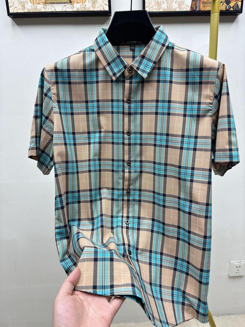 O'LYN Blue Short-sleeve Checks Cotton Men's Shirt.