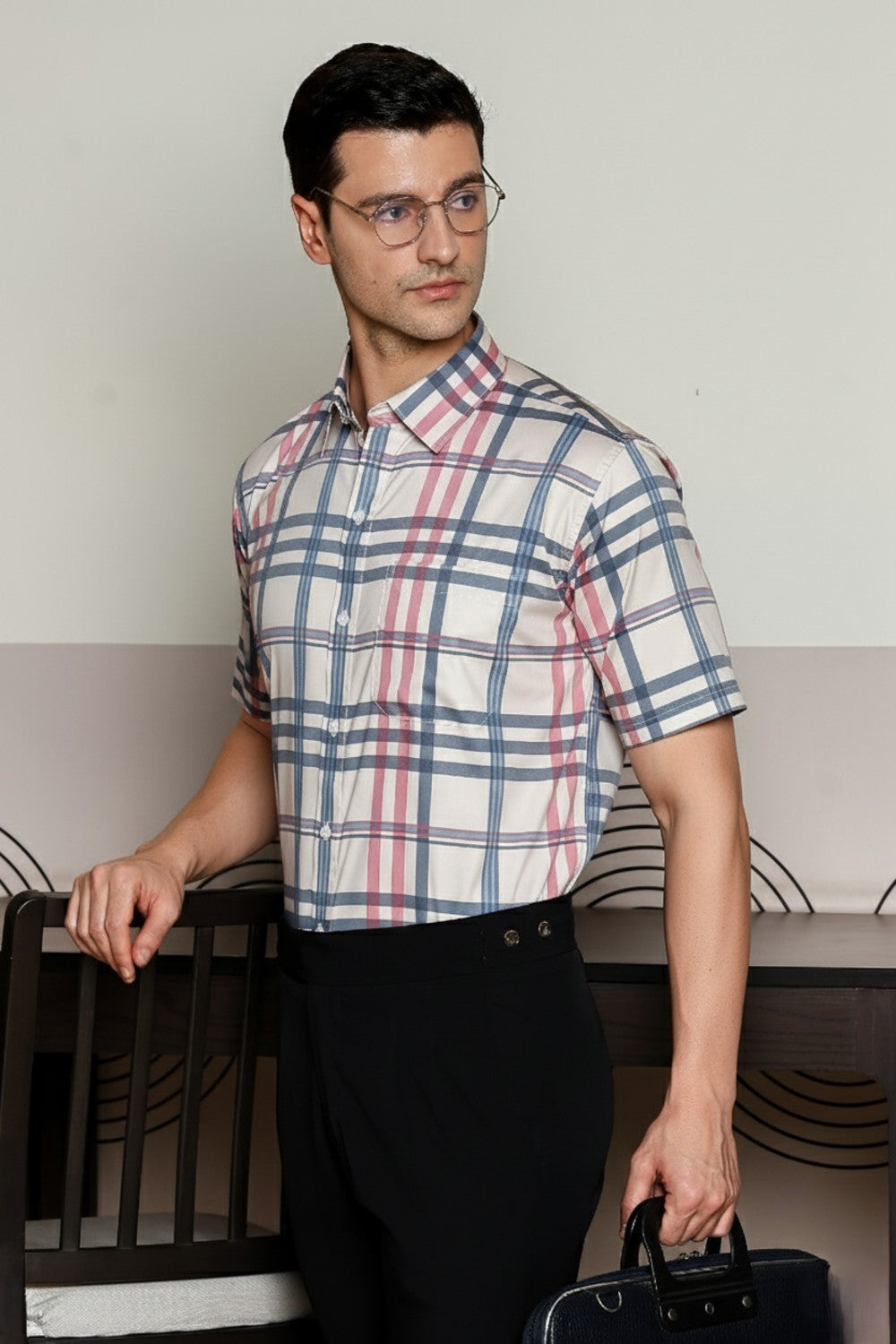 O'LYN CHECKED HALF SLEEVE COTTON MEN SHIRT