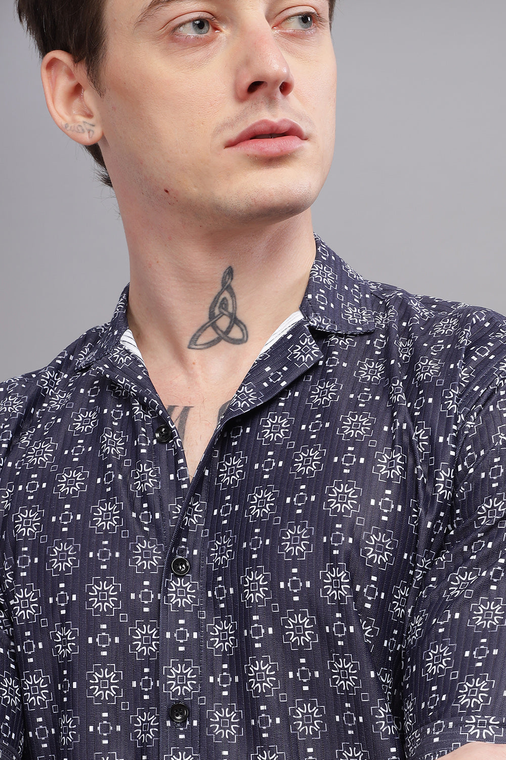 O'LYN OXFORD BLUE GEOMETRIC PRINT CORDUROY MEN'S SHIRT
